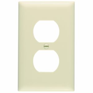 Pass & Seymour TP8-I Thermoplastic Nylon Standard Size 1-Gang Wallplate 1-Duplex Receptacle Ivory TradeMaster