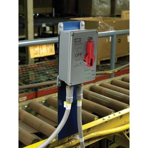 Hubbell-Wiring HBLDS3P 3-Pole 3-Phase Heavy-Duty Disconnect Switch 600-Volt AC 30-Amp NEMA 4X